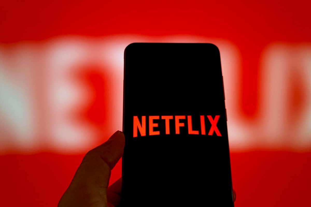 Netflix: ação derrete com disputa tributária no Brasil e balanço fraco
