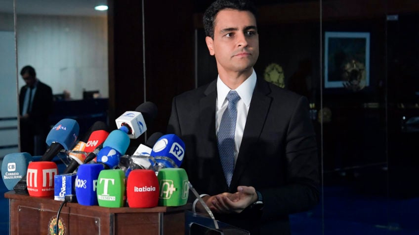 JHC e Renan Filho empatam na disputa pelo governo de Alagoas