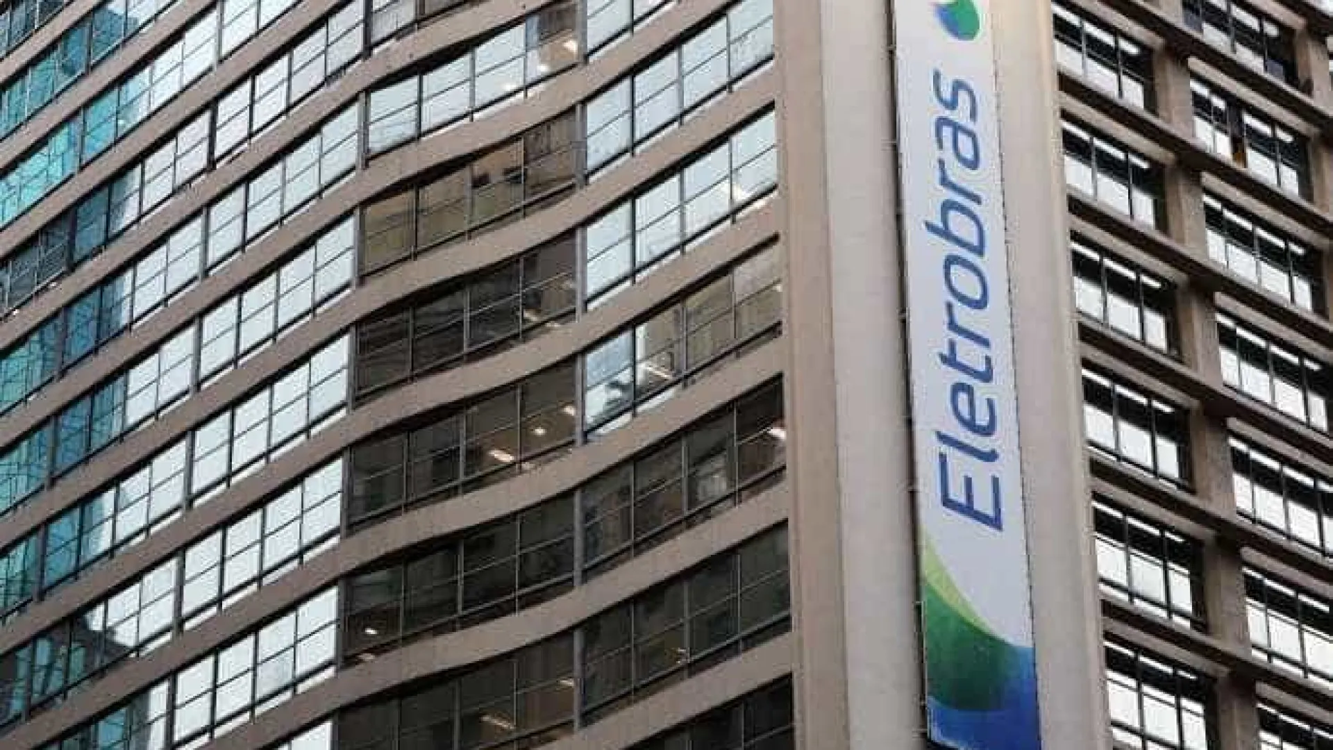 Eletrobras anuncia mudança de nome para Axia Energia