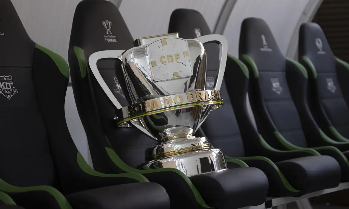CBF sorteia mandos de campo das semifinais da Copa do Brasil