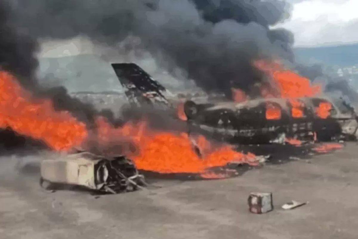 Imagens fortes: avião cai e explode após decolagem na Venezuela. Vídeo