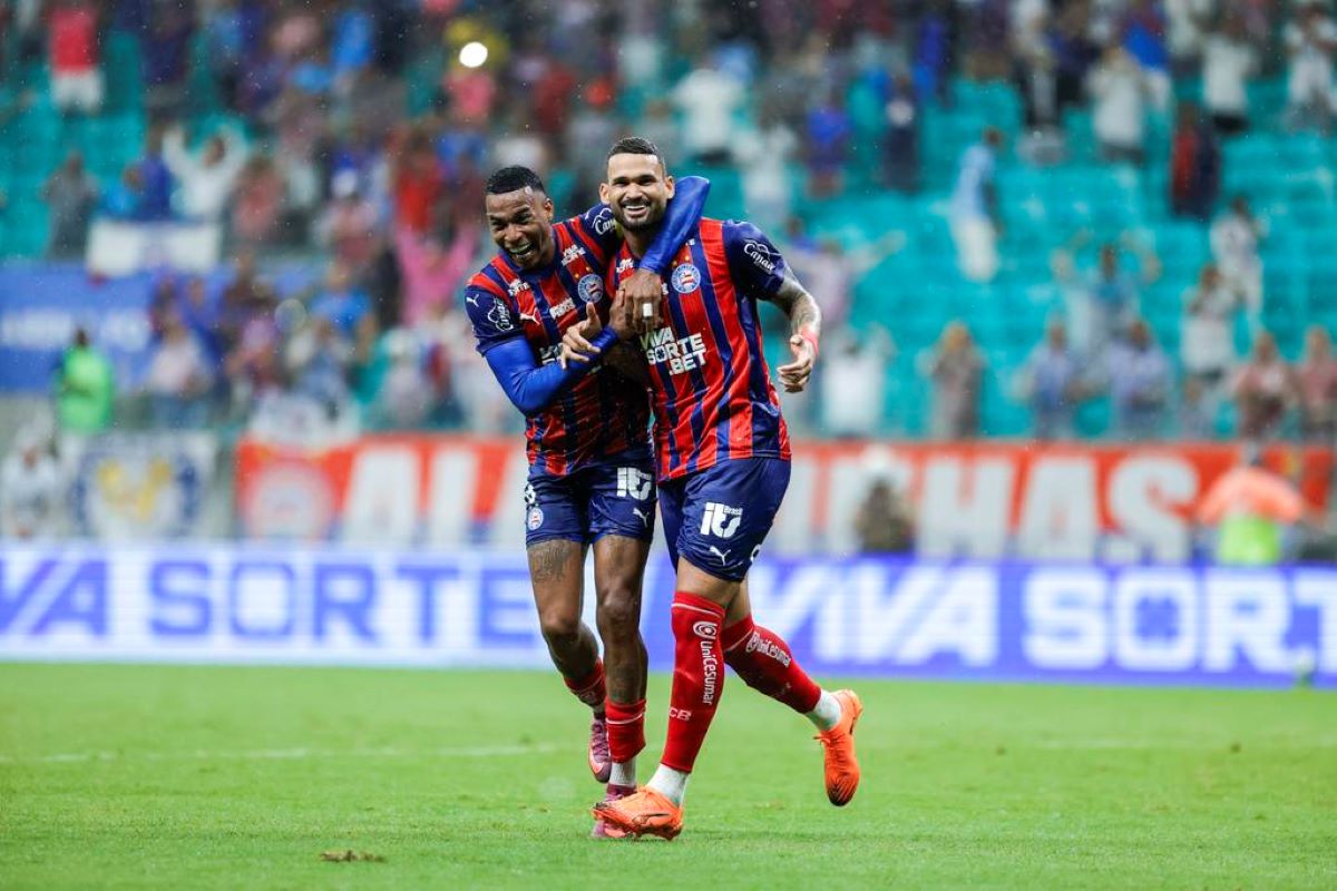 Brasileirão: em jogo atrasado, Bahia vence Inter e sobe na tabela