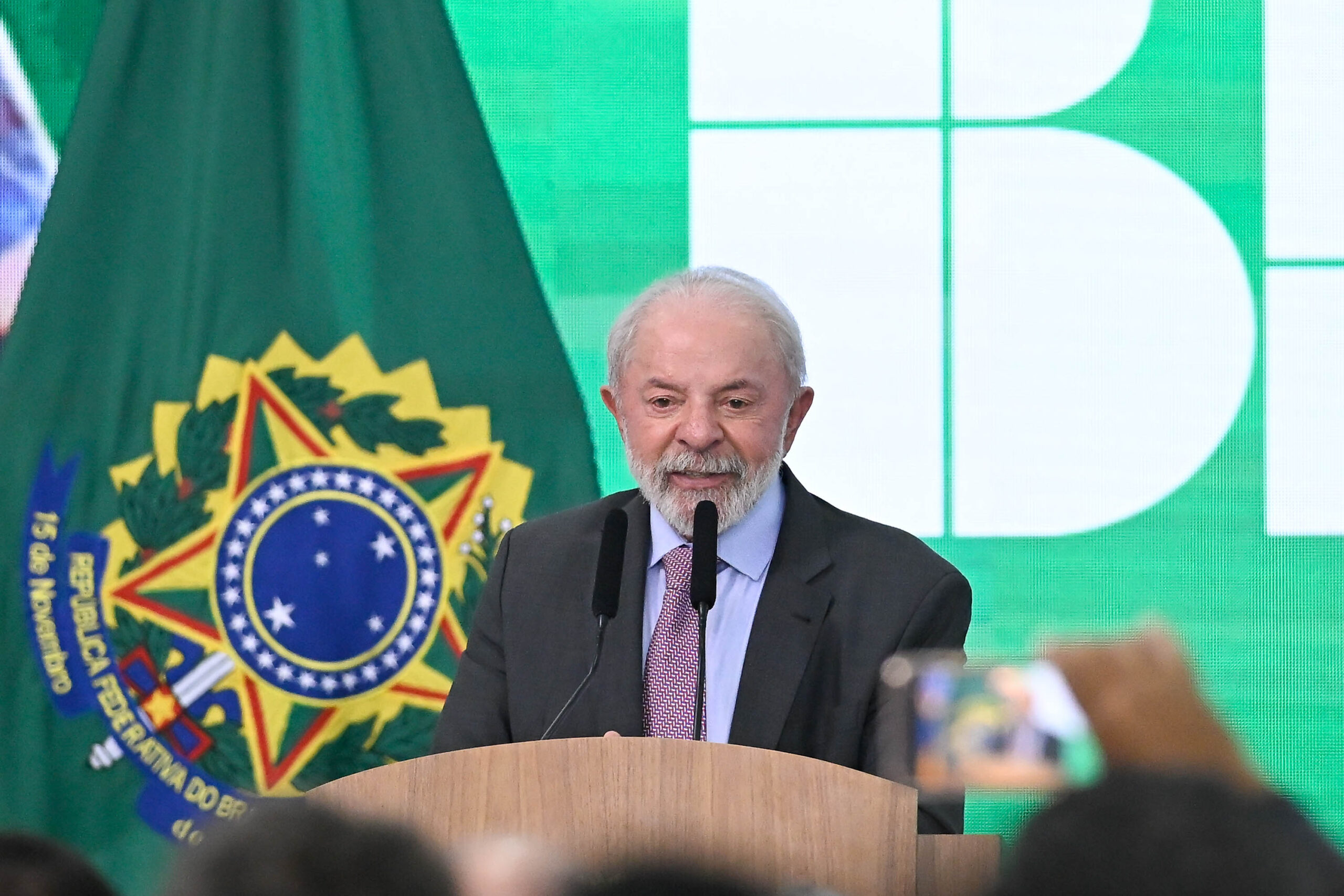 Brasil não será “mero exportador” de minerais críticos, diz Lula