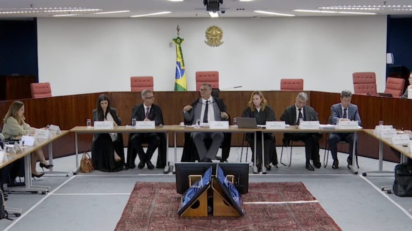 Ao vivo: STF faz audiência pública sobre emendas pix
