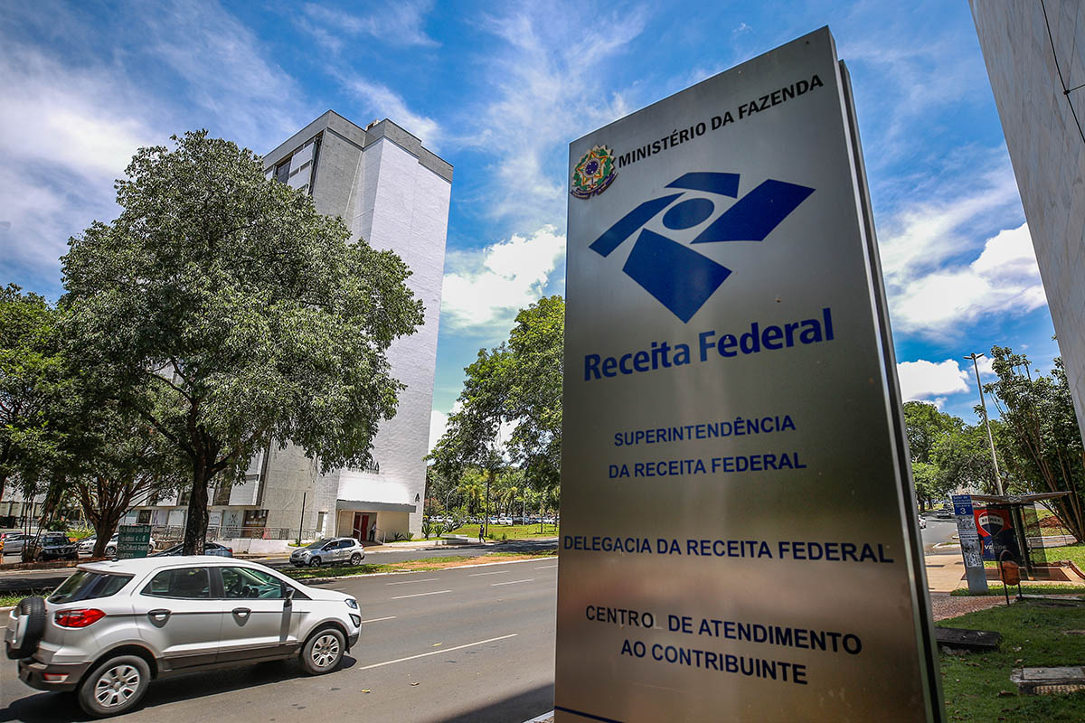 Arrecadação com IOF subiu 33% em setembro; total é de R$ 8,4 bilhões