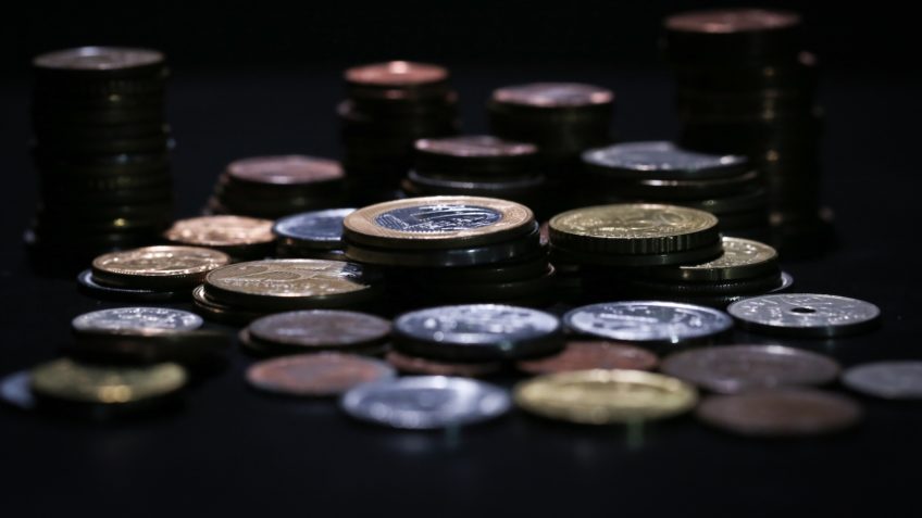 Arrecadação federal soma R$ 216,7 bi e sobe 1,4% em setembro