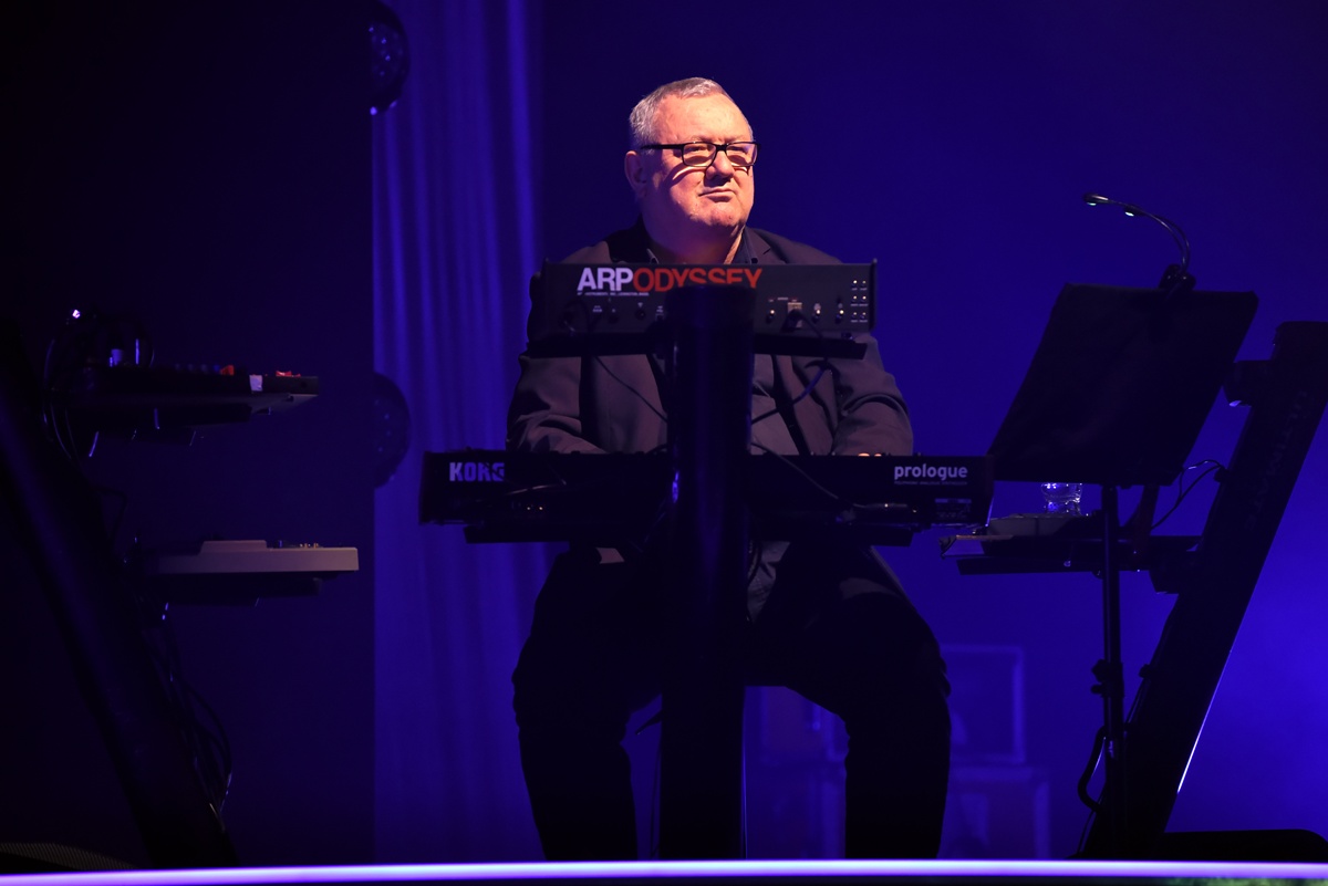 Morre Dave Ball, referência da música eletrônica, aos 66 anos