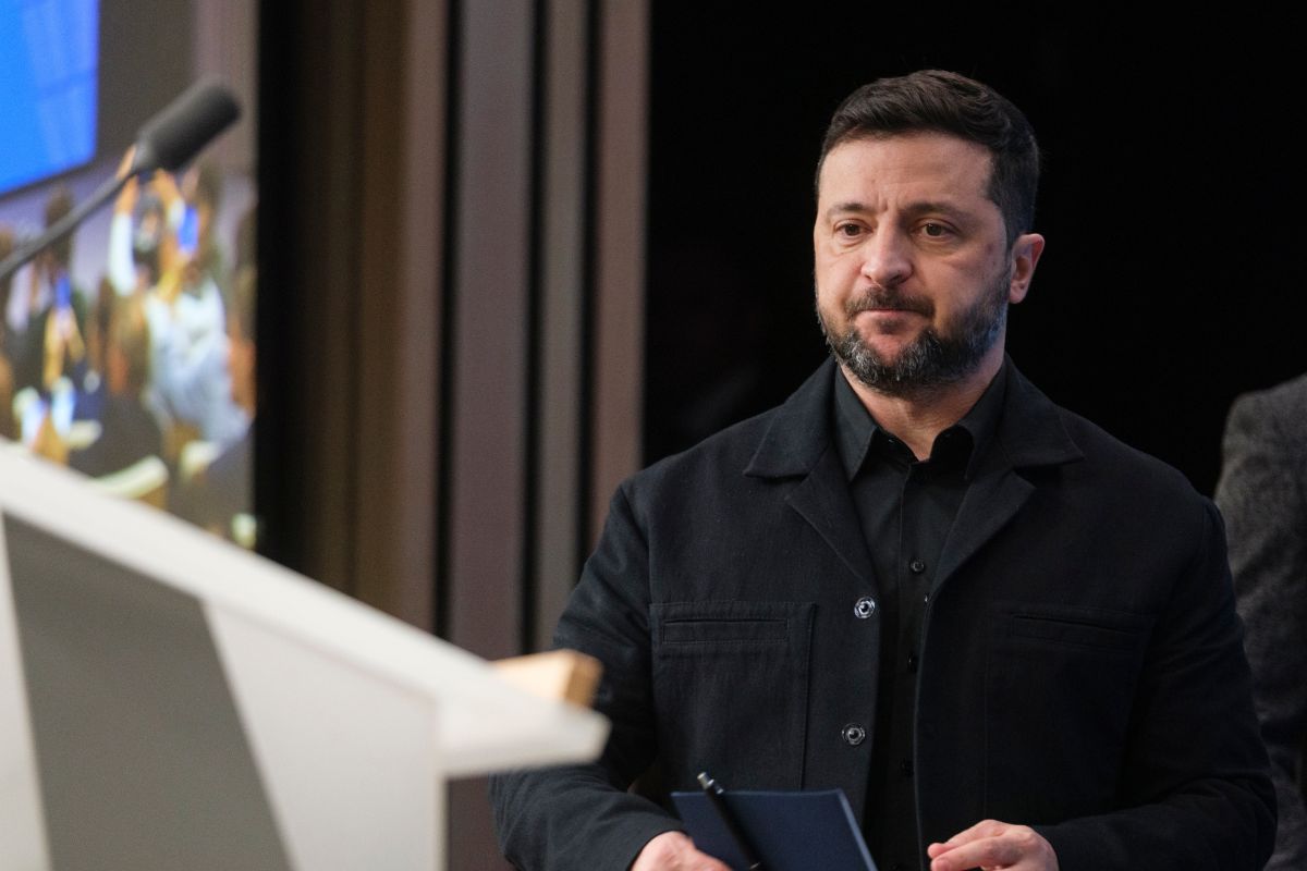 Zelensky reclama que China “não apoia a Ucrânia”, mas ajuda a Rússia