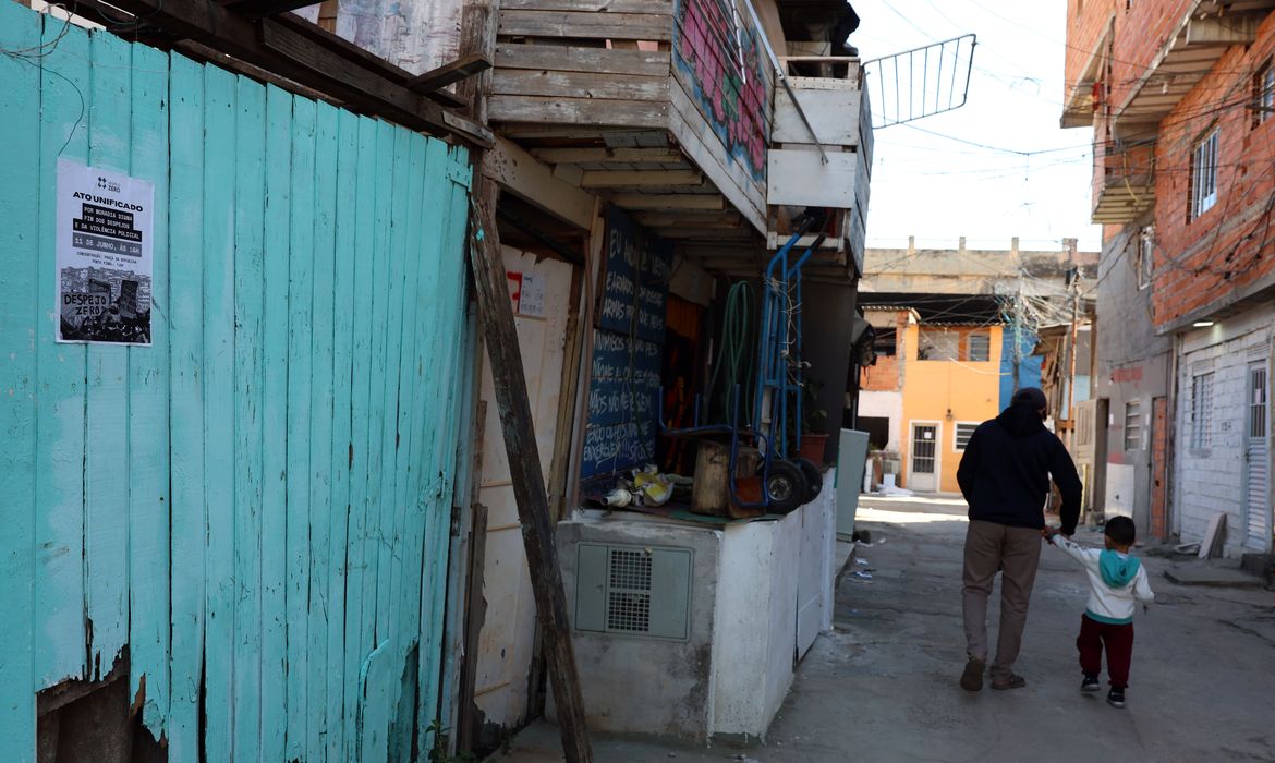 Justiça impede governo de SP de demolir imóveis na Favela do Moinho