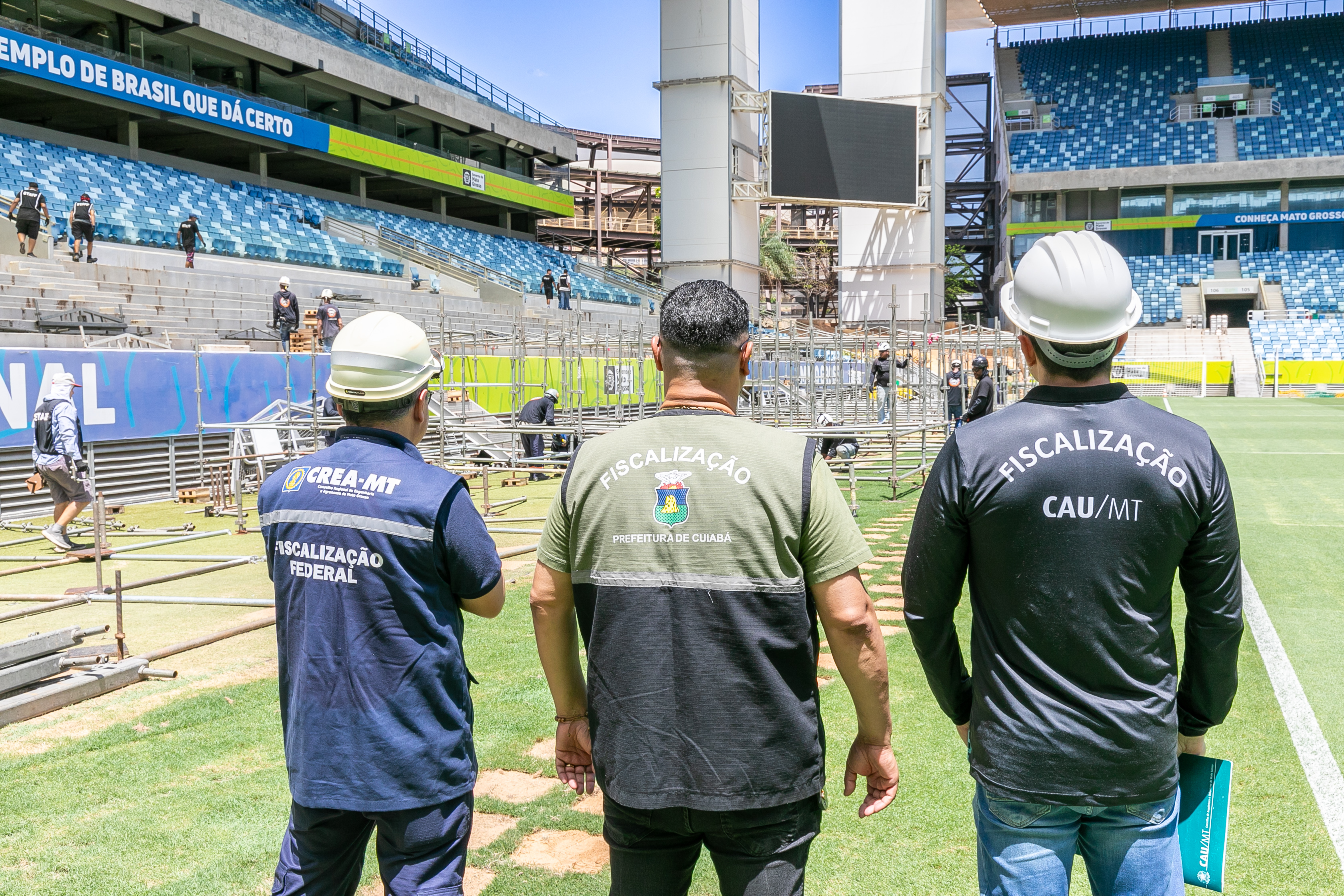 Prefeitura de Cuiabá, Crea-MT e Conselho de Arquitetura vistoriam montagem de estrutura na Arena Pantanal 
