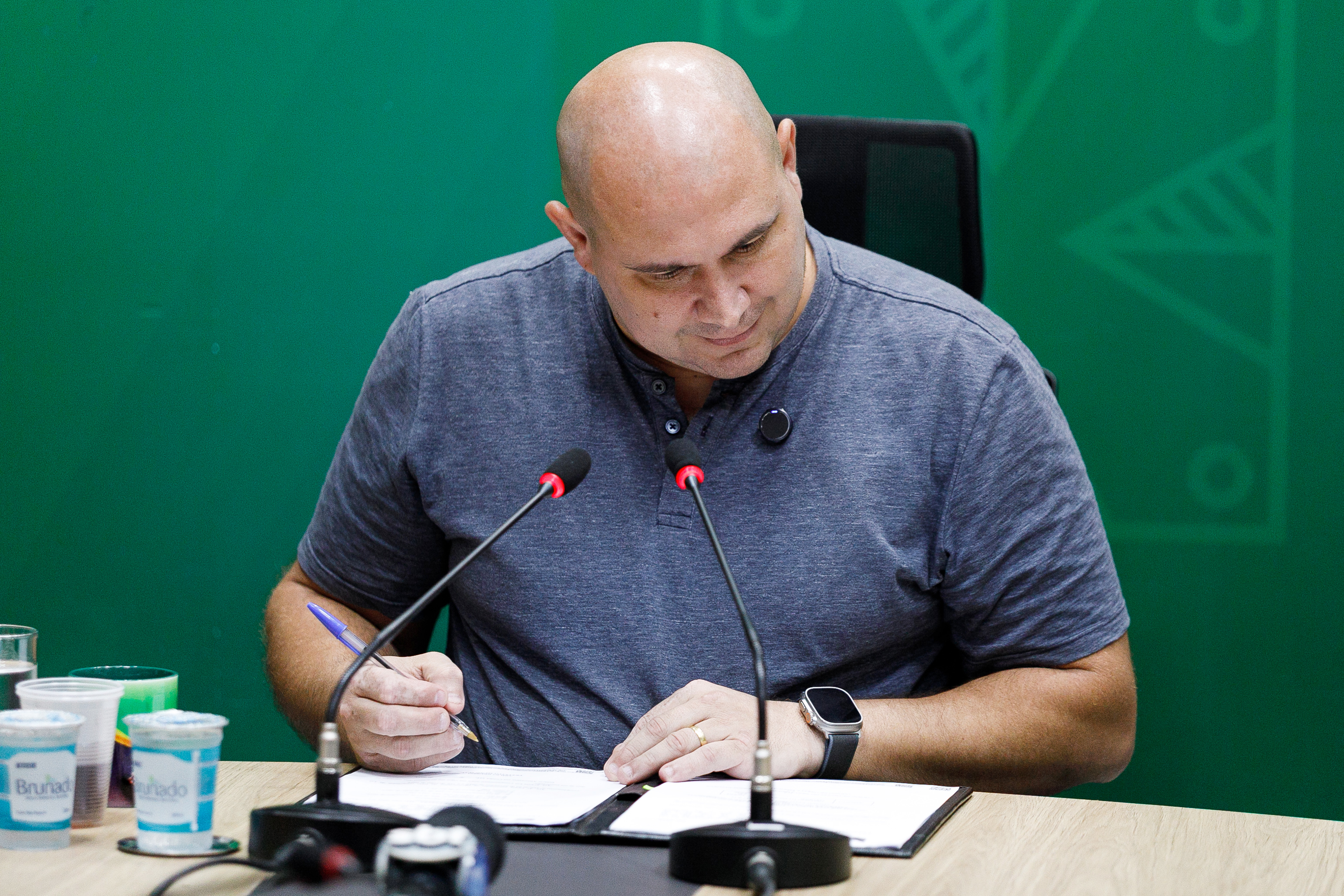 Sancionada lei que melhora valores do prêmio saúde para servidores em Cuiabá