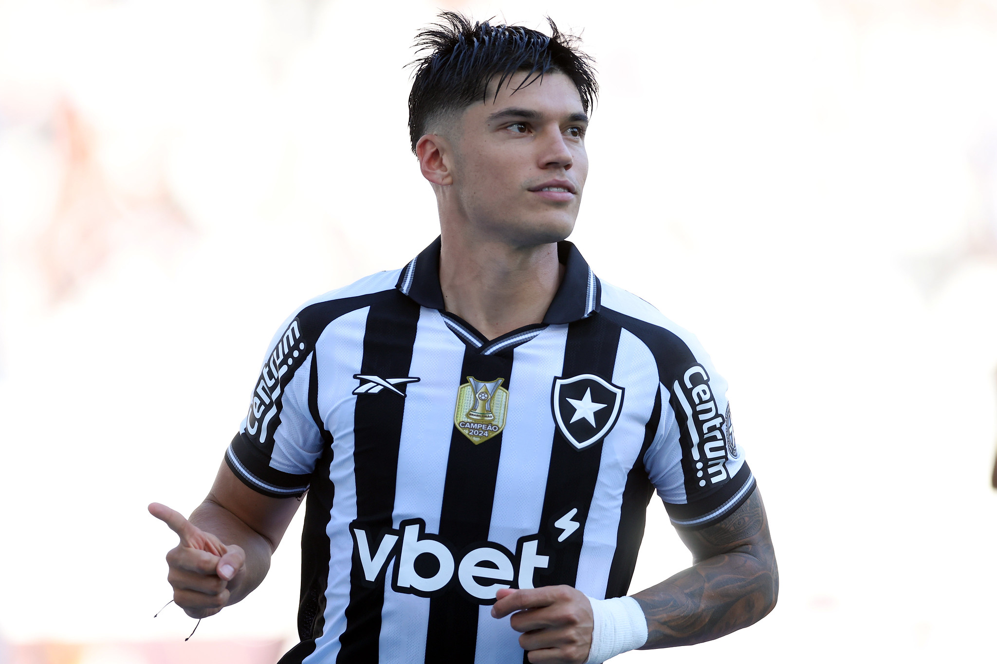 Vídeo: Botafogo marca gol no Santos com apenas 22 segundos de jogo
