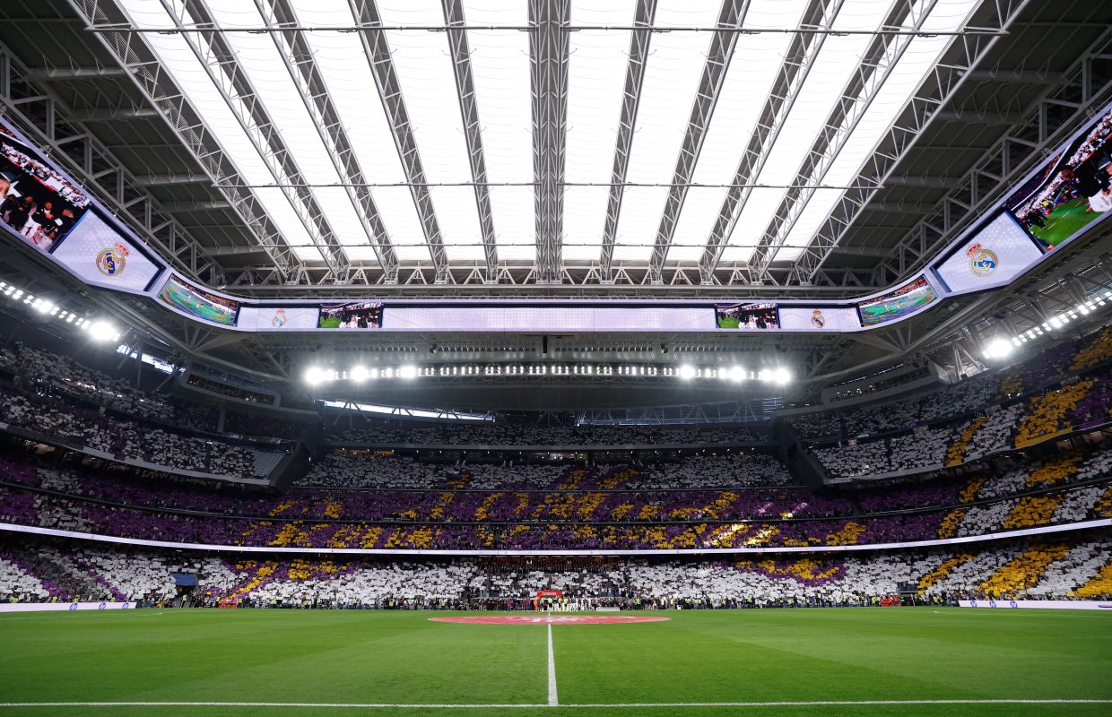 Vídeo: torcida do Real Madrid faz mosaico em jogo contra o Barcelona
