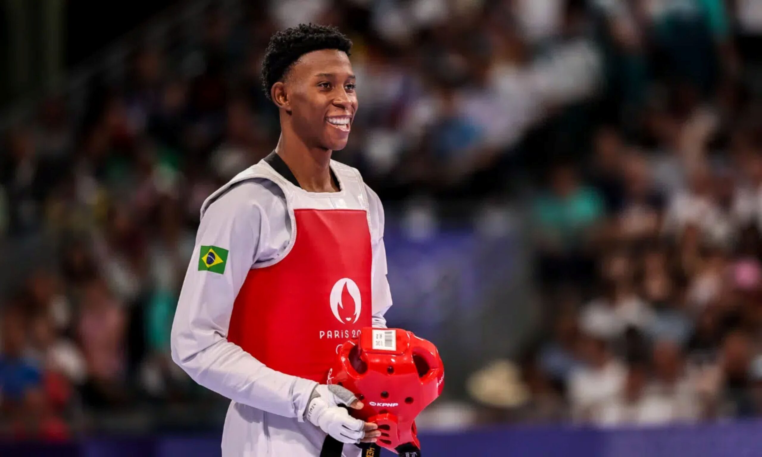 Campeão Mundial de taekwondo quase se aposentou aos 19 anos; entenda