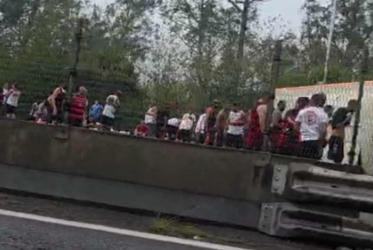 Flamengo se pronuncia após acidente de ônibus com torcedores; veja