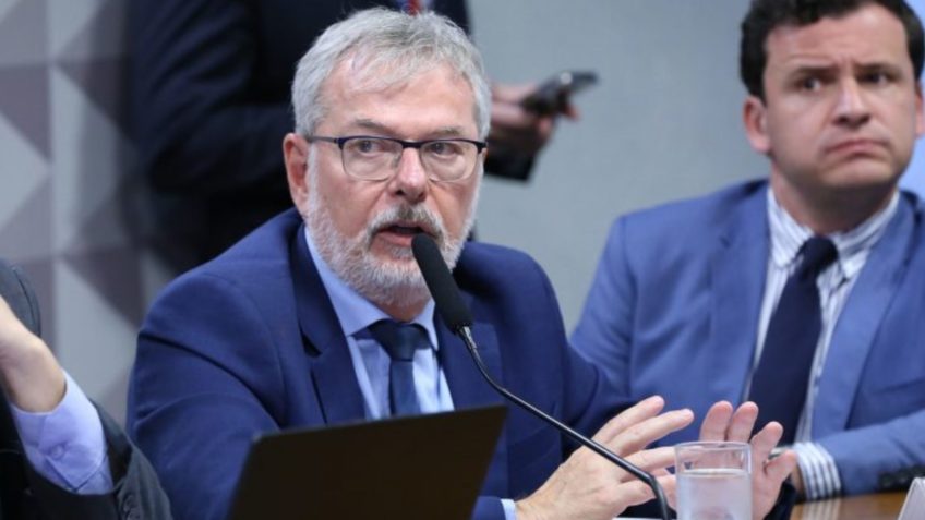 Ex-diretor do INSS recebeu R$ 2 mi de empresas ligadas ao Careca