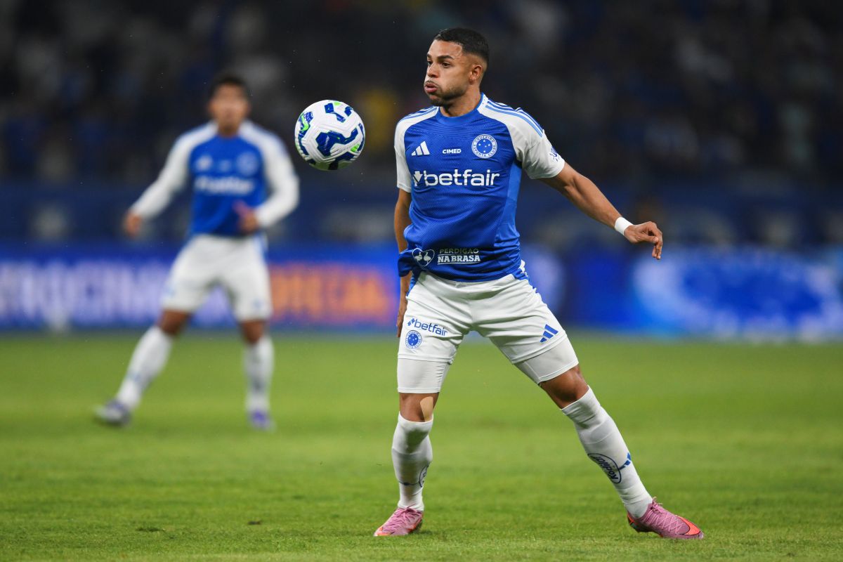 Cruzeiro confirma lesão de Wanderson após lance polêmico; entenda