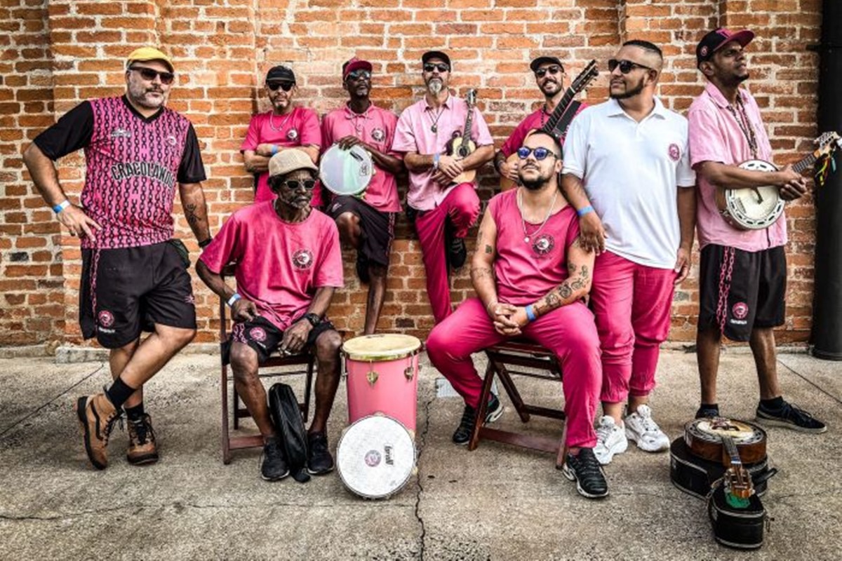 Grupo de pagode criado na Cracolândia vira símbolo de inclusão