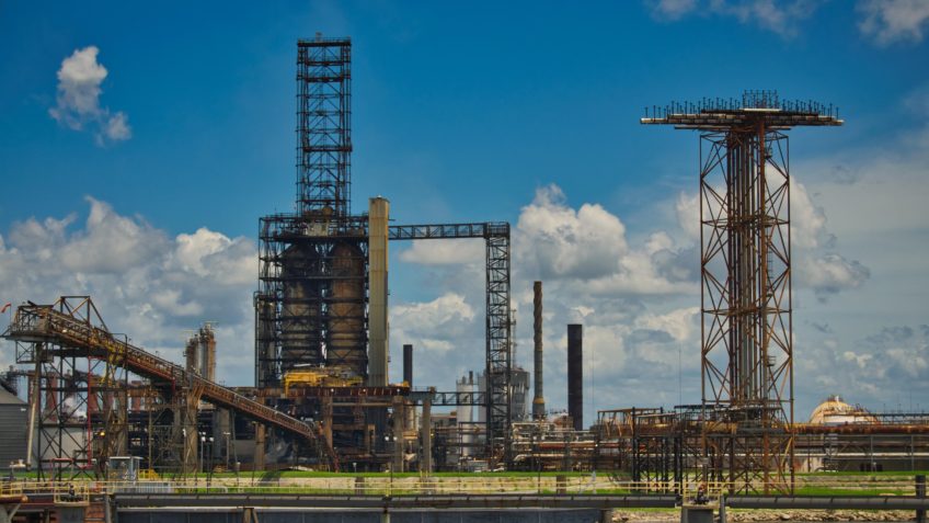 Relatório da MP desestimula investimento em óleo e gás, diz IBP