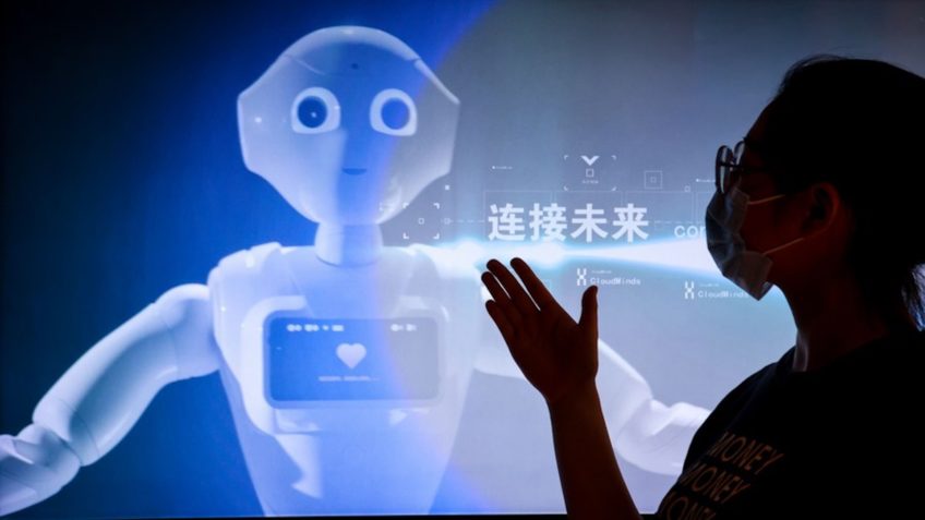 China aprova emenda para regular inteligência artificial
