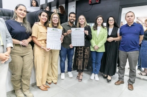 Vereadora destaca papel essencial dos servidores durante homenagem na Câmara de Cuiabá