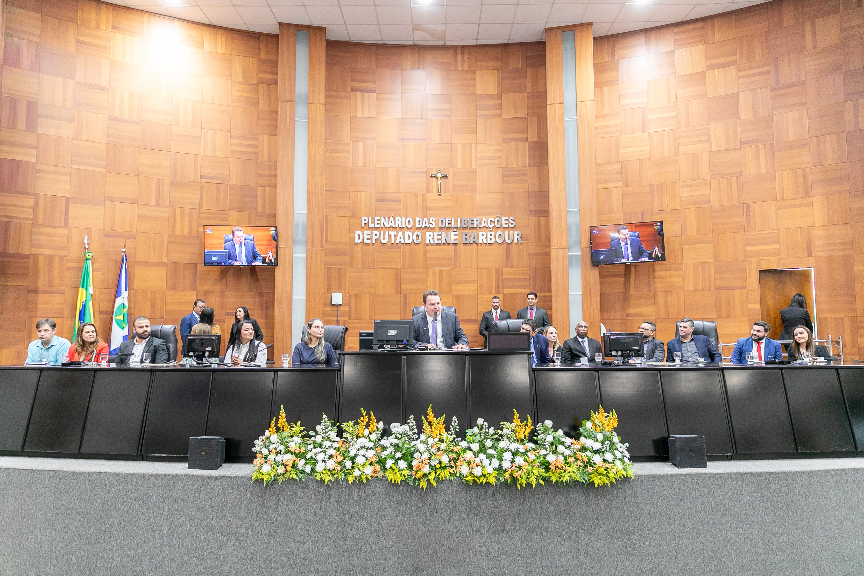 Prefeita em exercício participa de homenagens e destaca valor do servidor público