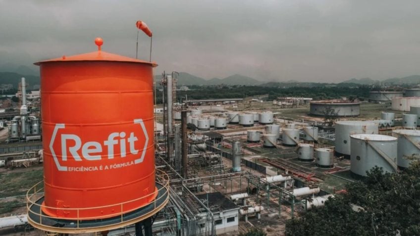 STJ determina interdição da Refit após pedido da União