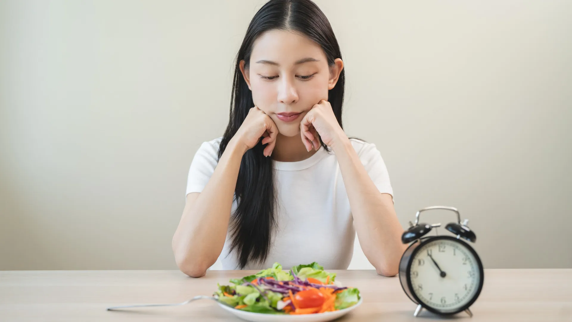 O que realmente acontece no seu corpo durante um jejum de 24 horas?