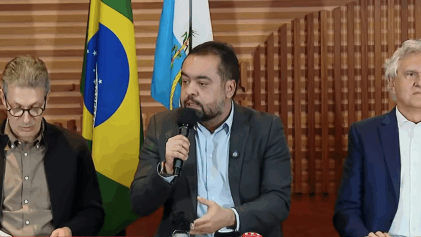 Castro anuncia “consórcio da paz” após operação com 121 mortos