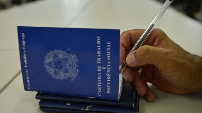 Taxa de desemprego marca 5,6%, menor da série histórica