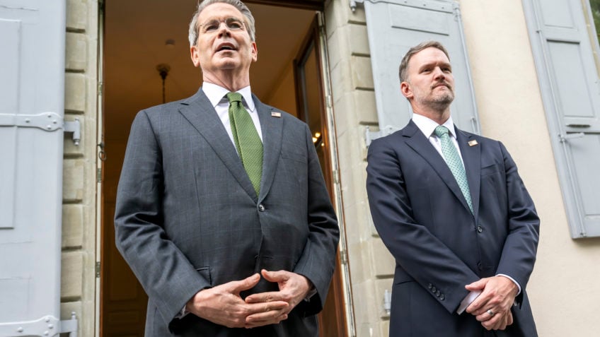 Governo Trump avalia que acordo com o Brasil pode levar meses