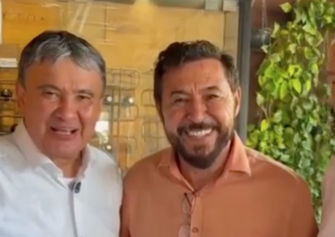 Ministro se confunde e sugere trocar carteira de trabalho por Bolsa Família