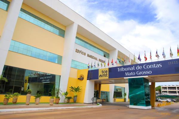TCE-MT determina que Nova Ubiratã suspenda retirada de servidores de Boa Esperança do Norte