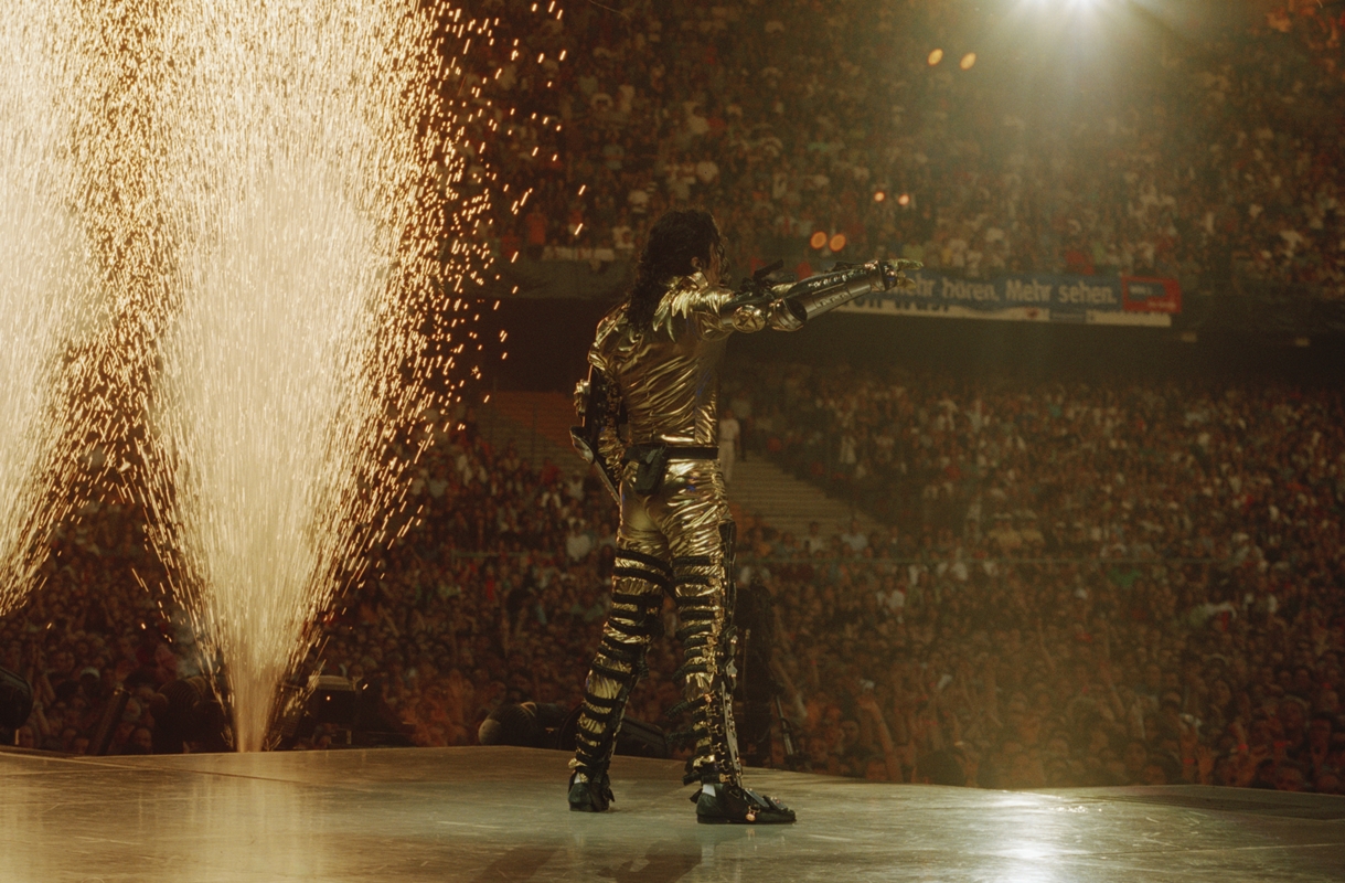 A celebridade mais bem paga do mundo mesmo após a morte