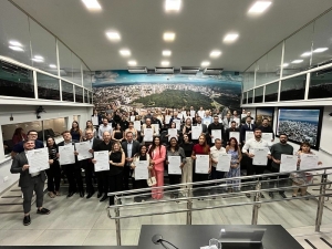 Dra. Mara realiza solenidade em homenagem ao Dia do Corretor de Imóveis