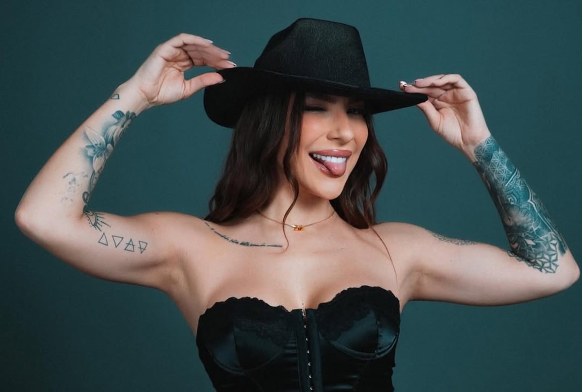 Antes de A Fazenda 17, Martina já foi expulsa de outro reality