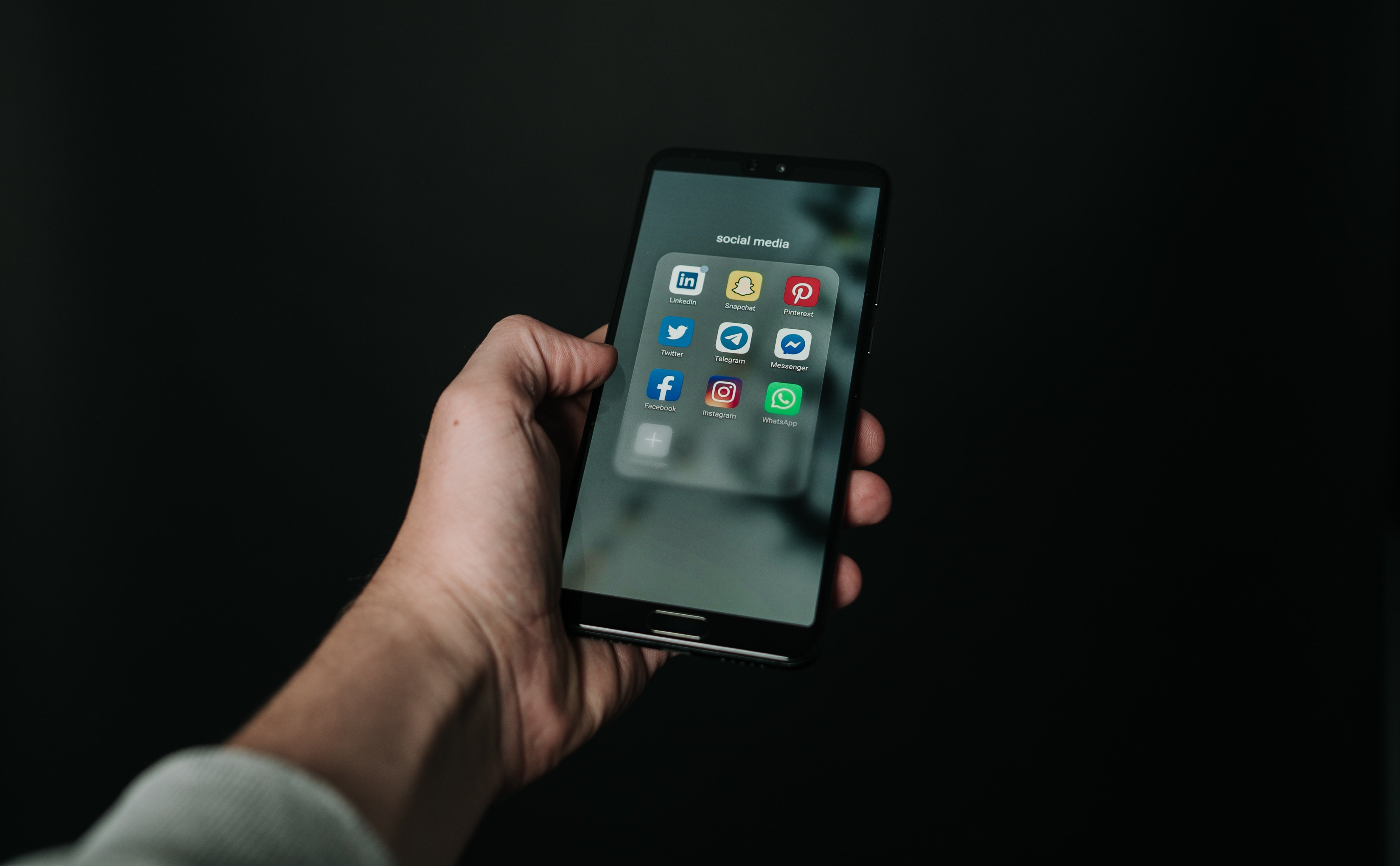 Livro discute atuação de funcionários como influenciadores