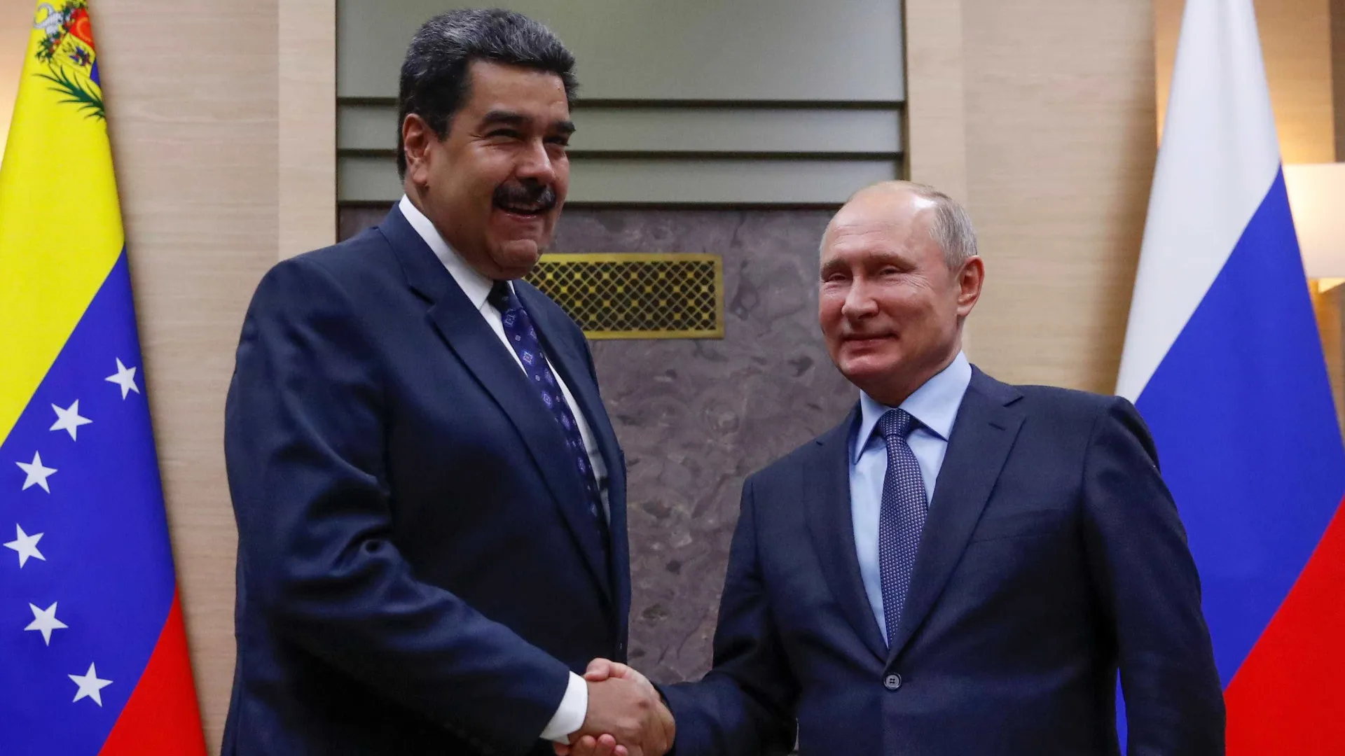 Rússia admite "contatos" com Venezuela sobre possível ajuda a Maduro
