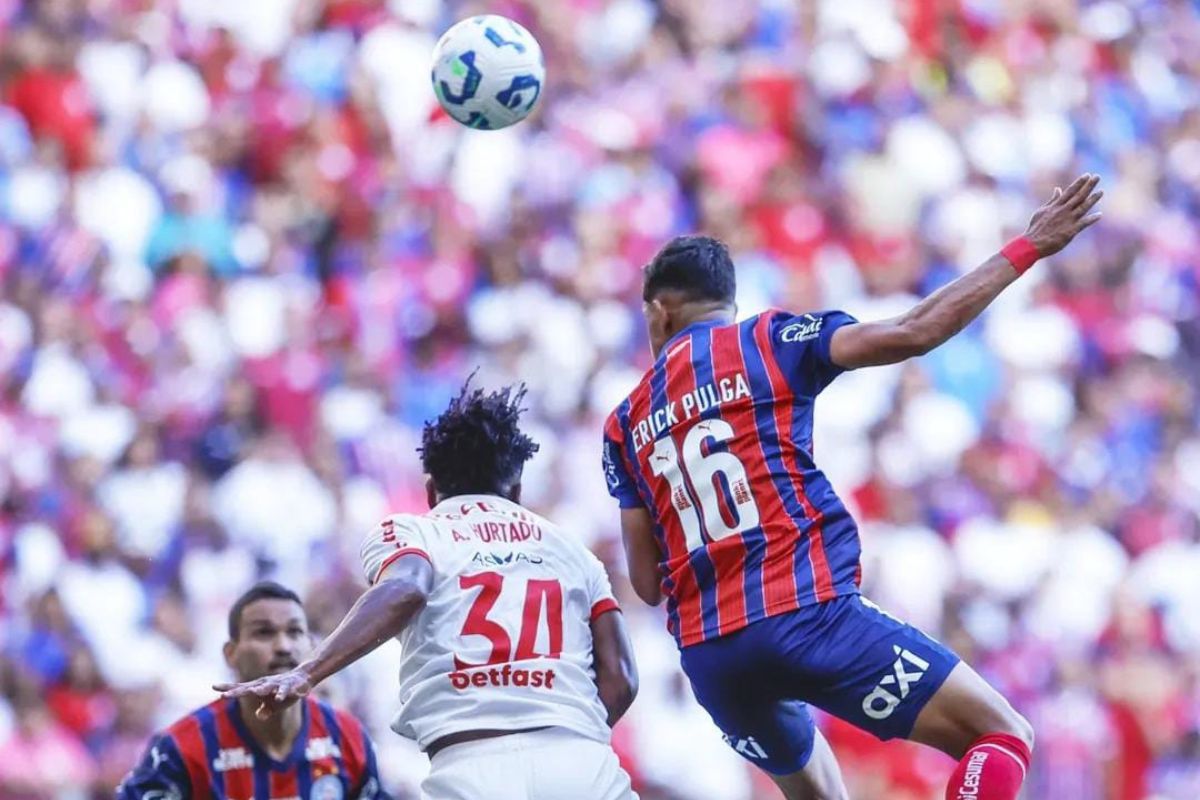 De virada, Bahia vence Bragantino no Brasileirão
