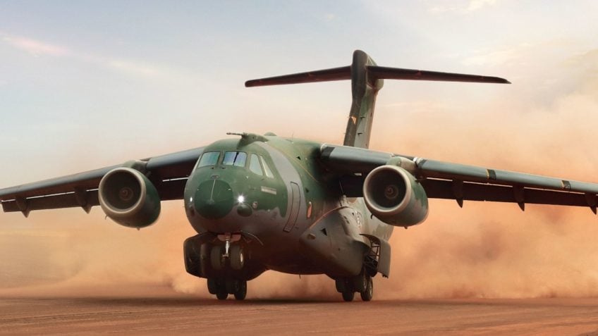 FAB avalia recuperar KC-390 danificado em “pouso duro”
