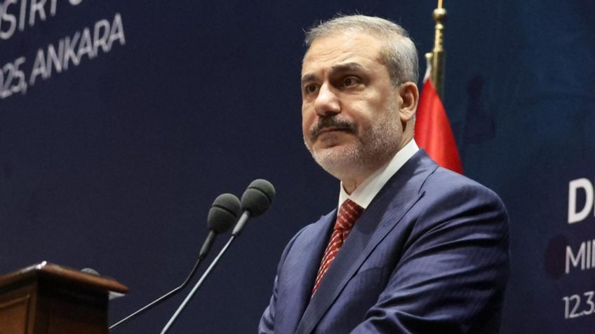 Hamas pode entregar controle de Gaza, diz ministro turco