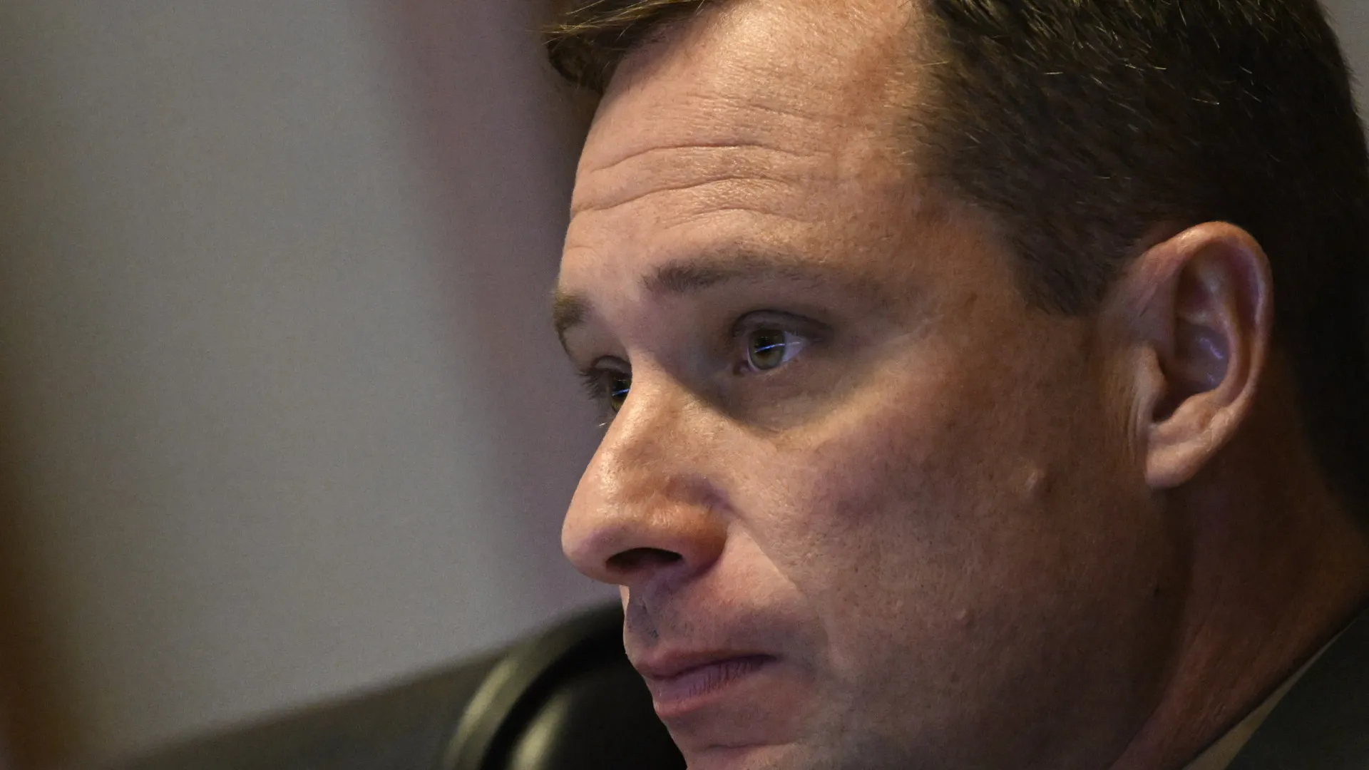 Mauro Cid tem tornozeleira eletrônica retirada em audiência no STF