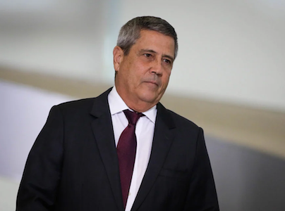 Moraes cita risco de fuga e mantém prisão de Braga Netto