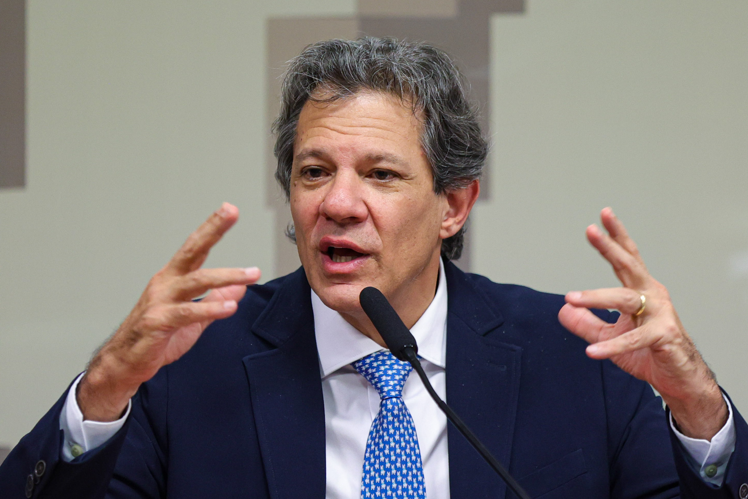 “A dose do remédio pode virar veneno”, diz Haddad sobre juros altos
