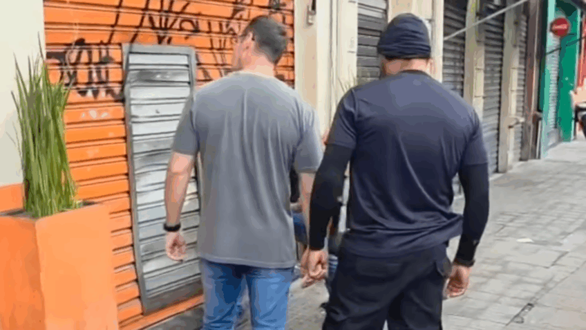 Polícia desarticula esquema de receptação de celulares em SP