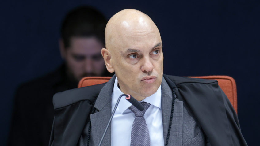 Moraes se reúne com Alcolumbre no Senado para tratar sobre segurança