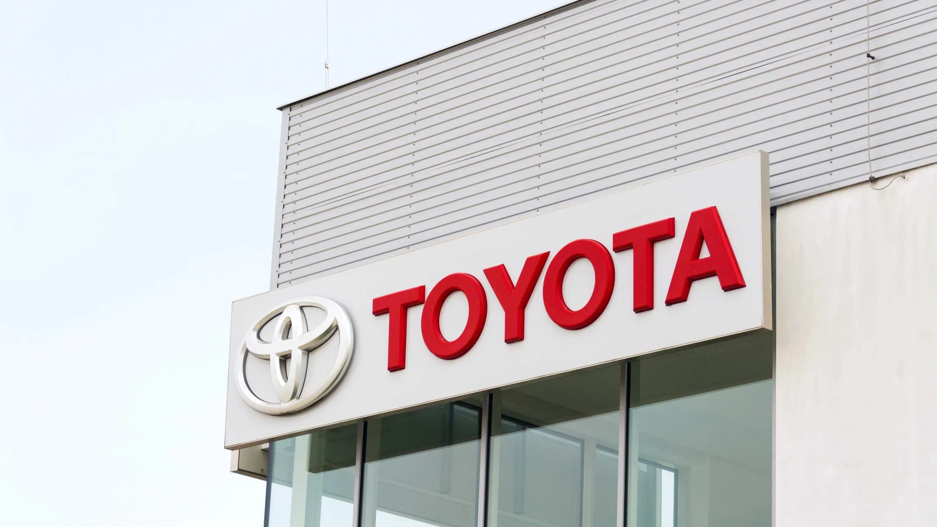 Toyota retoma produção de veículos no país após paralisação de 40 dias