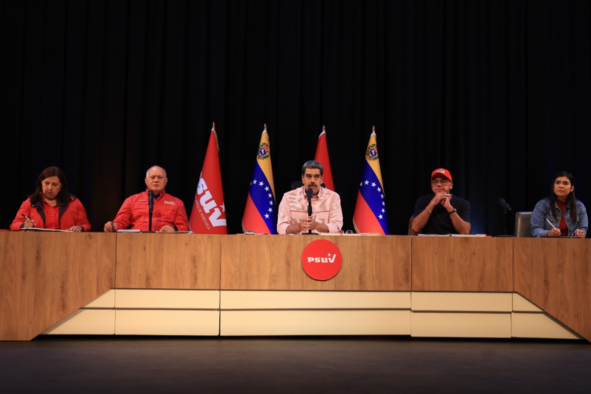 Maduro agradece Lula e papa Leão XIV por pedidos de paz na Venezuela