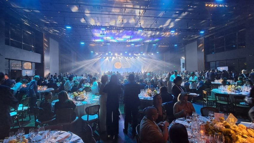 Evento do Instituto Vencer o Câncer levanta fundos para pesquisa