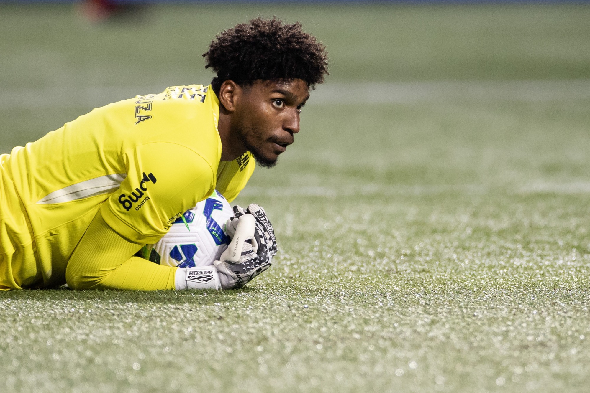 Corinthians não terá Hugo Souza contra o Bragantino; saiba por que